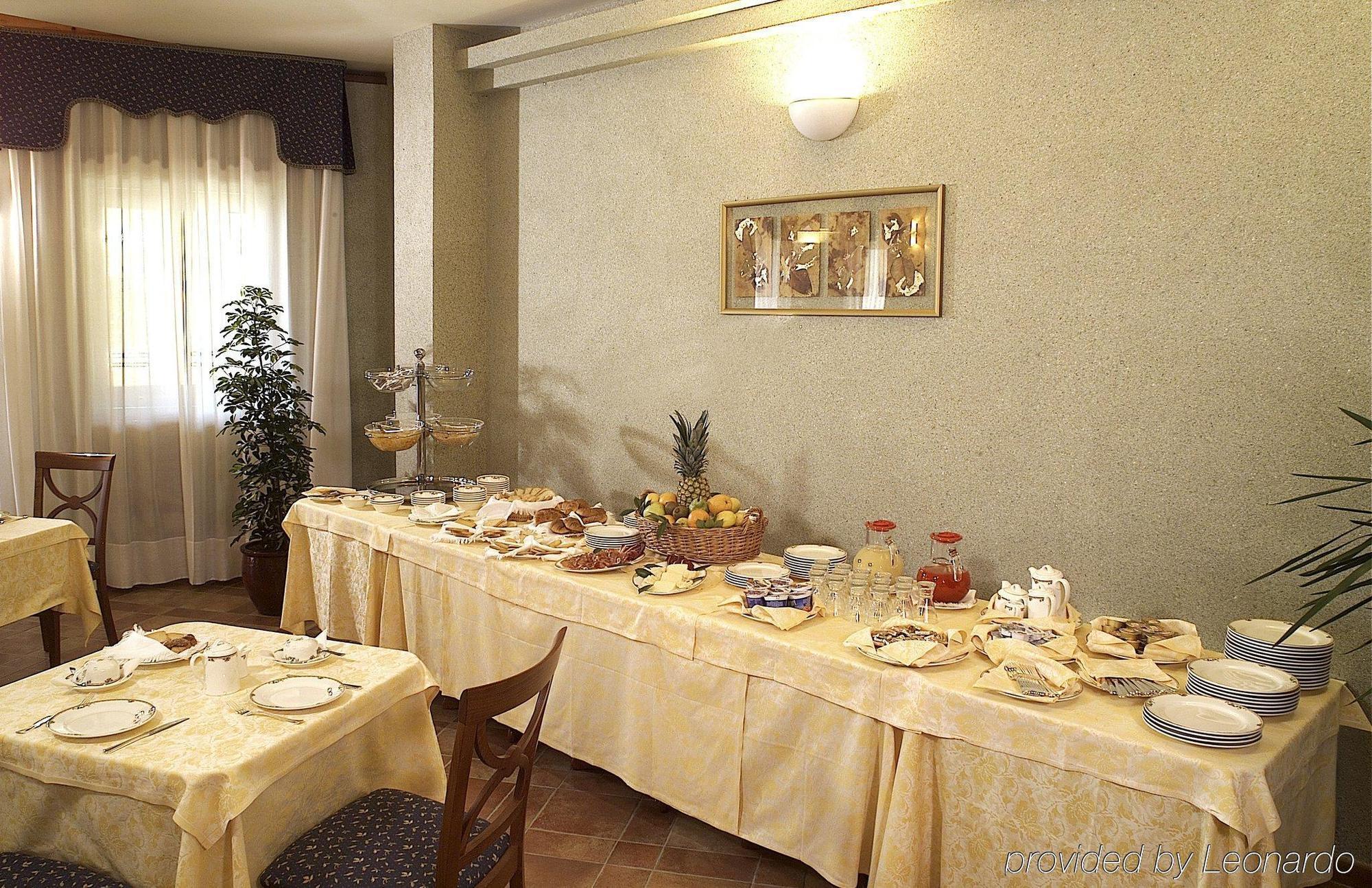 Hotel San Giorgio Sangano Restaurant bilde